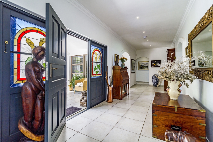 6 Bedroom Property for Sale in La Concorde Western Cape